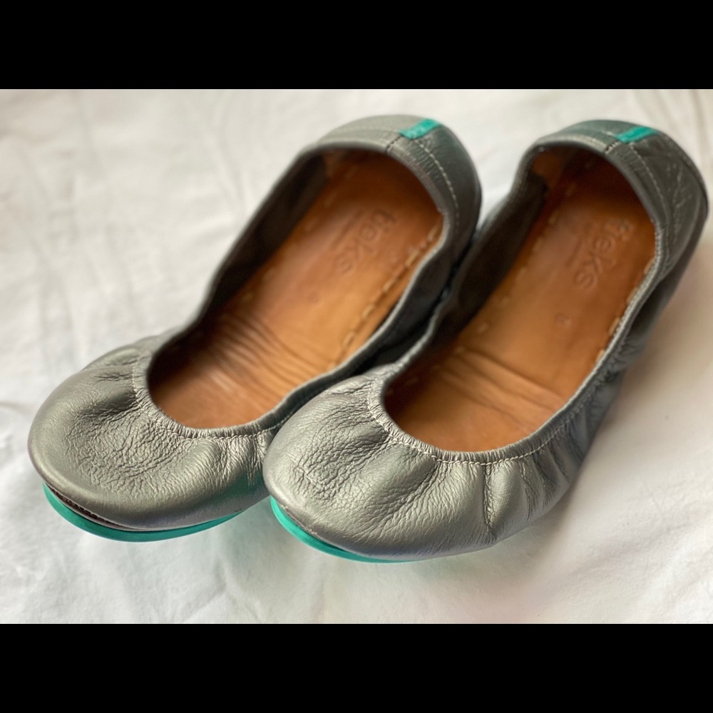 Metallic Pewter Tieks